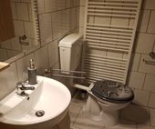 Bad mit Dusche / WC
